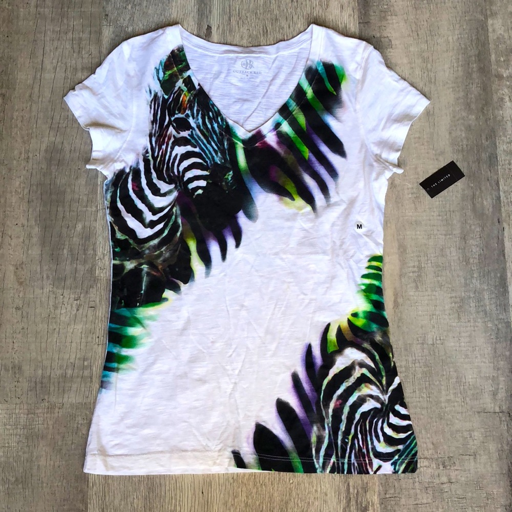 NWT Beautiful Zebra Outback Size M Shirt